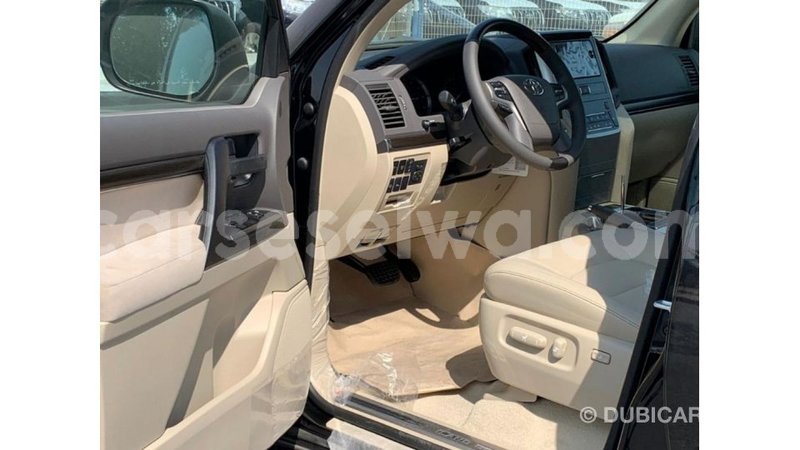 Big with watermark toyota land cruiser east mah%c3%a9 import dubai 5328