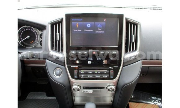 Buy Import Toyota Land Cruiser Black Car in Import - Dubai in East Mahé Buy Import Toyota Land Cruiser Black Car in Import - Dubai in East Mahé