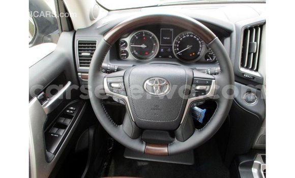 Buy Import Toyota Land Cruiser Black Car in Import - Dubai in East Mahé Buy Import Toyota Land Cruiser Black Car in Import - Dubai in East Mahé