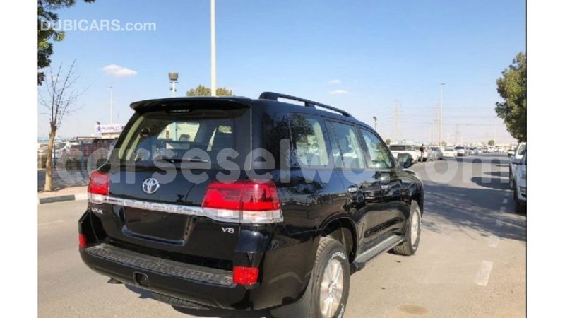 Big with watermark toyota land cruiser east mah%c3%a9 import dubai 5331
