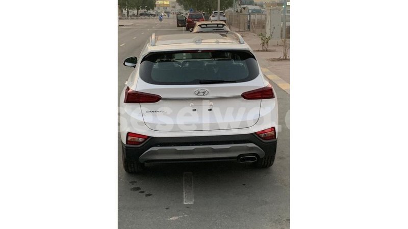 Big with watermark hyundai santa fe east mah%c3%a9 import dubai 5332