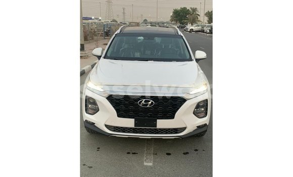 Buy Import Hyundai Santa Fe White Car in Import - Dubai in East Mahé Buy Import Hyundai Santa Fe White Car in Import - Dubai in East Mahé