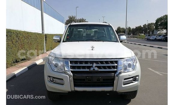 Buy Import Mitsubishi Pajero White Car in Import - Dubai in East Mahé Buy Import Mitsubishi Pajero White Car in Import - Dubai in East Mahé