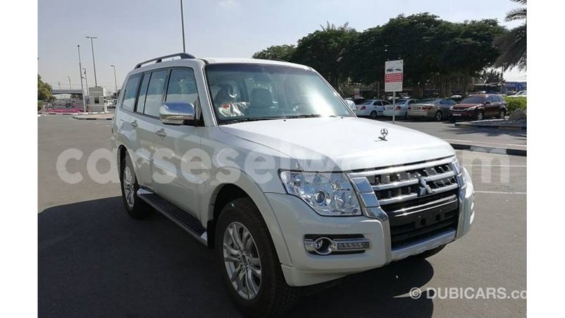 Big with watermark mitsubishi pajero east mah%c3%a9 import dubai 5334