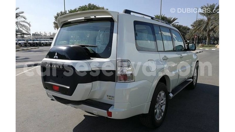 Big with watermark mitsubishi pajero east mah%c3%a9 import dubai 5334