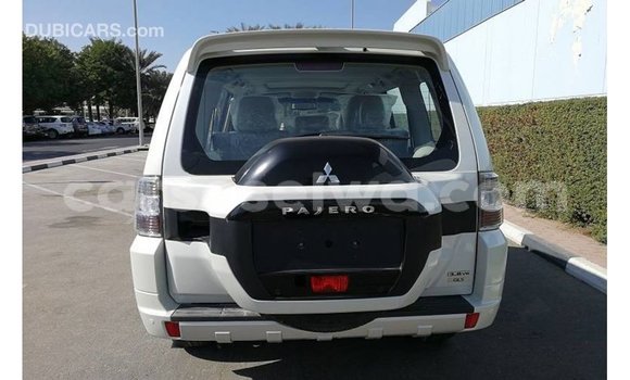 Buy Import Mitsubishi Pajero White Car in Import - Dubai in East Mahé Buy Import Mitsubishi Pajero White Car in Import - Dubai in East Mahé