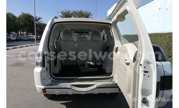 Buy Import Mitsubishi Pajero White Car in Import - Dubai in East Mahé Buy Import Mitsubishi Pajero White Car in Import - Dubai in East Mahé