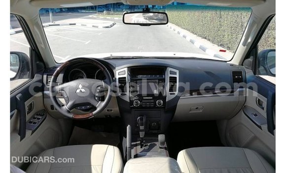 Buy Import Mitsubishi Pajero White Car in Import - Dubai in East Mahé Buy Import Mitsubishi Pajero White Car in Import - Dubai in East Mahé