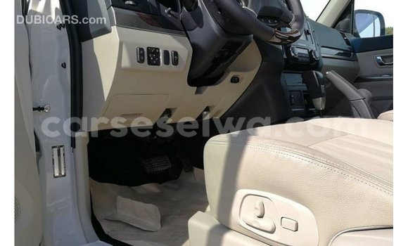 Buy Import Mitsubishi Pajero White Car in Import - Dubai in East Mahé Buy Import Mitsubishi Pajero White Car in Import - Dubai in East Mahé