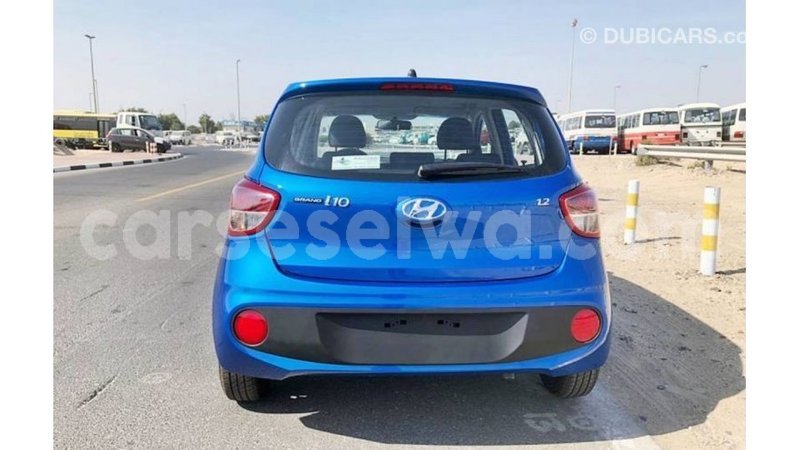 Big with watermark hyundai i10 east mah%c3%a9 import dubai 5335