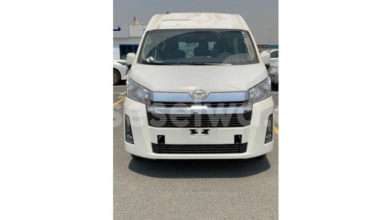 Big with watermark toyota hiace east mah%c3%a9 import dubai 5337