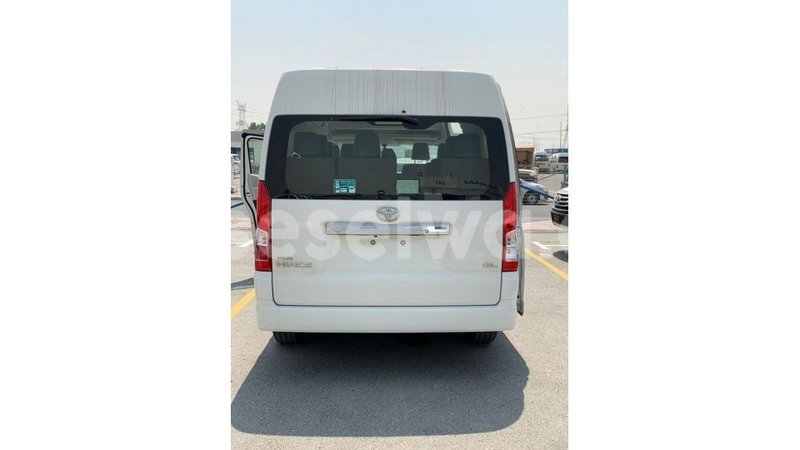 Big with watermark toyota hiace east mah%c3%a9 import dubai 5337