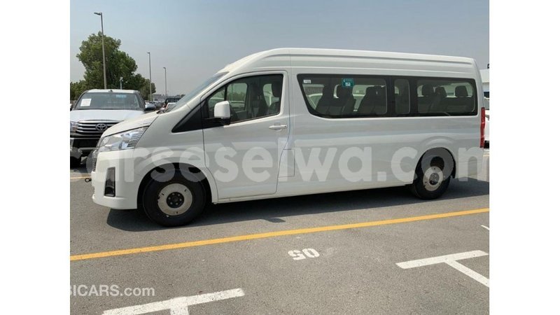 Big with watermark toyota hiace east mah%c3%a9 import dubai 5337