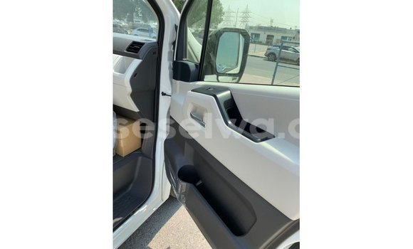 Buy Import Toyota Hiace White Car in Import - Dubai in East Mahé Buy Import Toyota Hiace White Car in Import - Dubai in East Mahé
