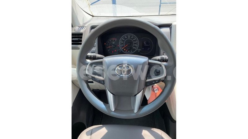 Big with watermark toyota hiace east mah%c3%a9 import dubai 5337