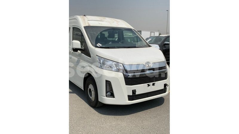 Big with watermark toyota hiace east mah%c3%a9 import dubai 5337