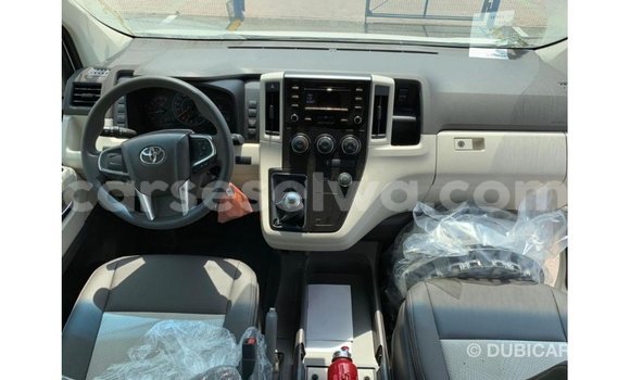 Buy Import Toyota Hiace White Car in Import - Dubai in East Mahé Buy Import Toyota Hiace White Car in Import - Dubai in East Mahé