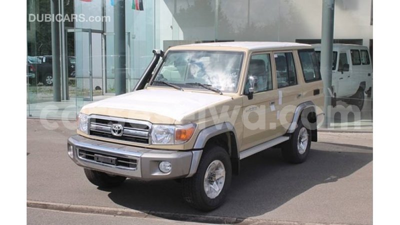 Big with watermark toyota land cruiser east mah%c3%a9 import dubai 5338