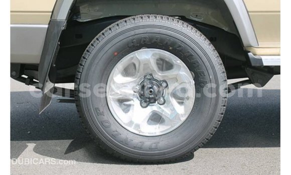 Buy Import Toyota Land Cruiser Beige Car in Import - Dubai in East Mahé Buy Import Toyota Land Cruiser Beige Car in Import - Dubai in East Mahé