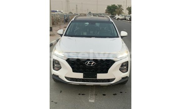 Buy Import Hyundai Santa Fe White Car in Import - Dubai in East Mahé Buy Import Hyundai Santa Fe White Car in Import - Dubai in East Mahé