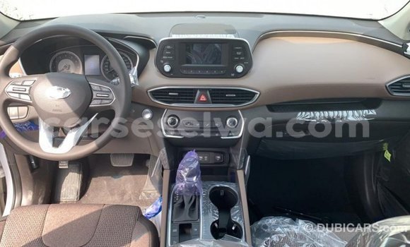 Buy Import Hyundai Santa Fe White Car in Import - Dubai in East Mahé Buy Import Hyundai Santa Fe White Car in Import - Dubai in East Mahé