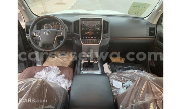 Buy Import Toyota Land Cruiser Black Car in Import - Dubai in East Mahé Buy Import Toyota Land Cruiser Black Car in Import - Dubai in East Mahé