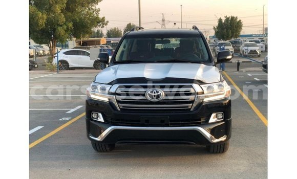 Buy Import Toyota Land Cruiser Black Car in Import - Dubai in East Mahé Buy Import Toyota Land Cruiser Black Car in Import - Dubai in East Mahé