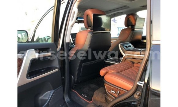 Buy Import Toyota Land Cruiser Black Car in Import - Dubai in East Mahé Buy Import Toyota Land Cruiser Black Car in Import - Dubai in East Mahé