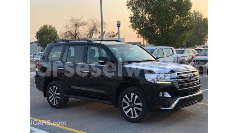 Big with watermark toyota land cruiser east mah%c3%a9 import dubai 5342