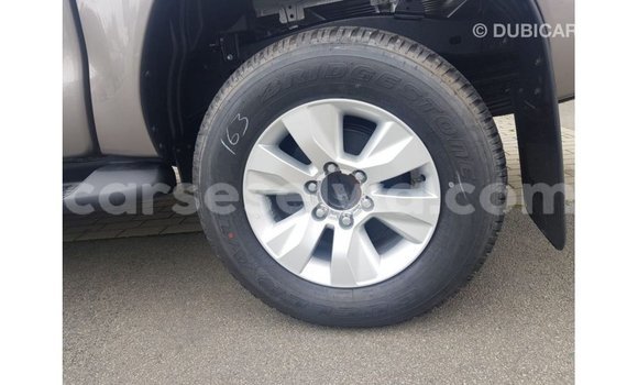 Buy Import Toyota Hilux Brown Car in Import - Dubai in East Mahé Buy Import Toyota Hilux Brown Car in Import - Dubai in East Mahé