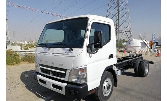 Buy Import Mitsubishi Carisma White Car in Import - Dubai in East Mahé Buy Import Mitsubishi Carisma White Car in Import - Dubai in East Mahé