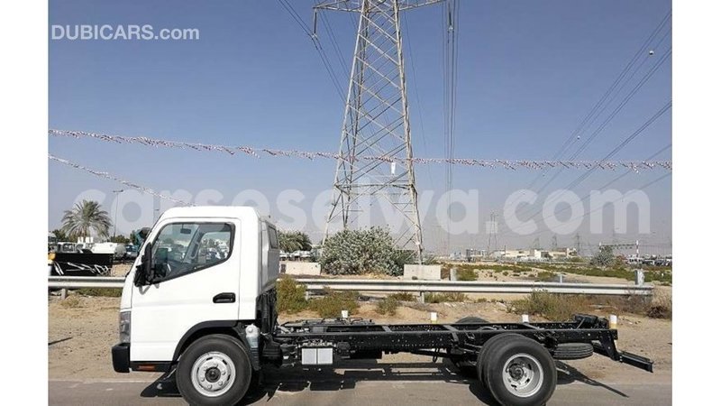 Big with watermark mitsubishi carisma east mah%c3%a9 import dubai 5348