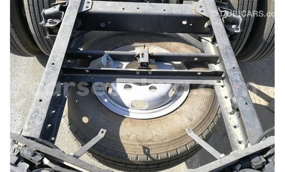 Buy Import Mitsubishi Carisma White Car in Import - Dubai in East Mahé Buy Import Mitsubishi Carisma White Car in Import - Dubai in East Mahé