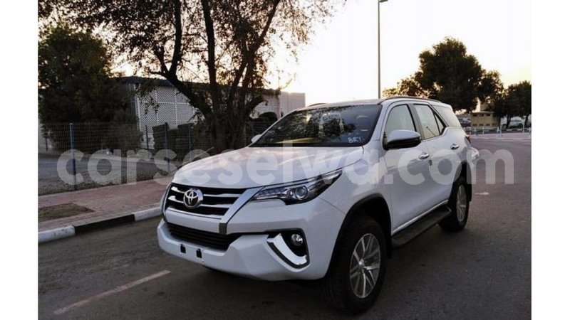 Big with watermark toyota fortuner east mah%c3%a9 import dubai 5349