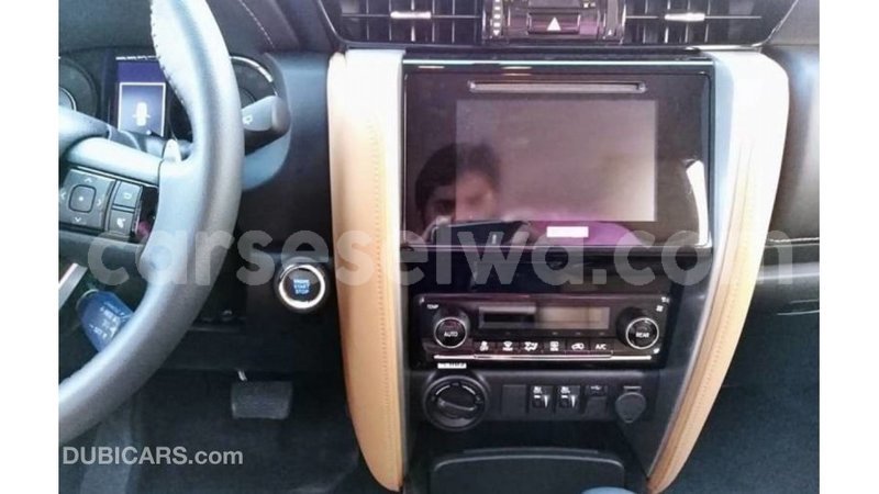 Big with watermark toyota fortuner east mah%c3%a9 import dubai 5349