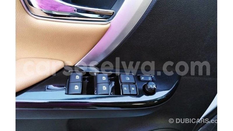 Big with watermark toyota fortuner east mah%c3%a9 import dubai 5349