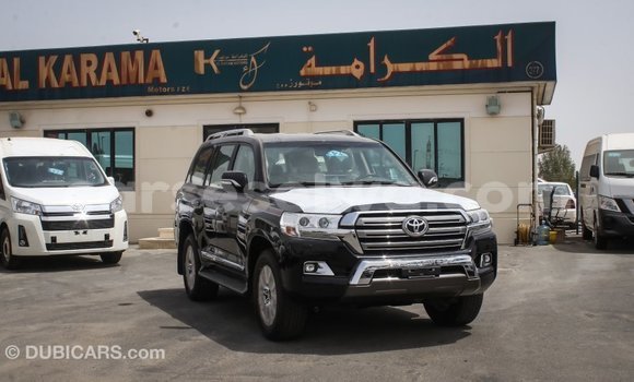 Acheter Import Voiture Toyota Land Cruiser Noir à Import - Dubai, East Mahé Acheter Import Voiture Toyota Land Cruiser Noir à Import - Dubai, East Mahé
