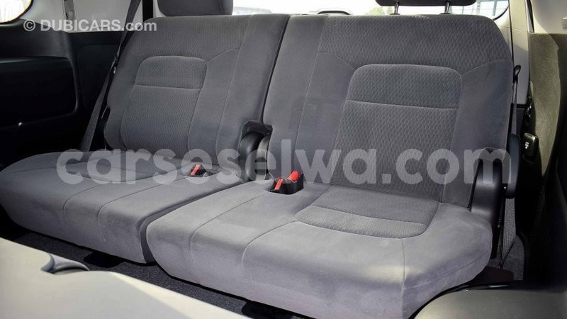 Big with watermark toyota land cruiser east mah%c3%a9 import dubai 5359