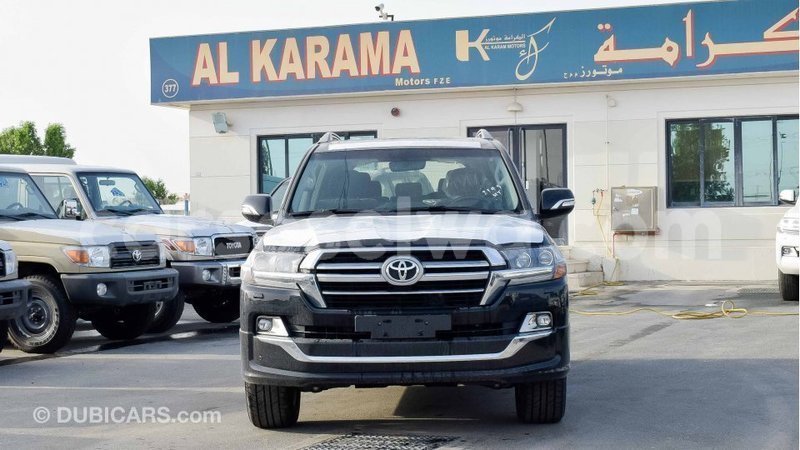 Big with watermark toyota land cruiser east mah%c3%a9 import dubai 5363