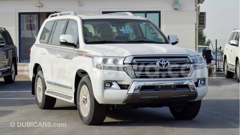 Big with watermark toyota land cruiser east mah%c3%a9 import dubai 5364