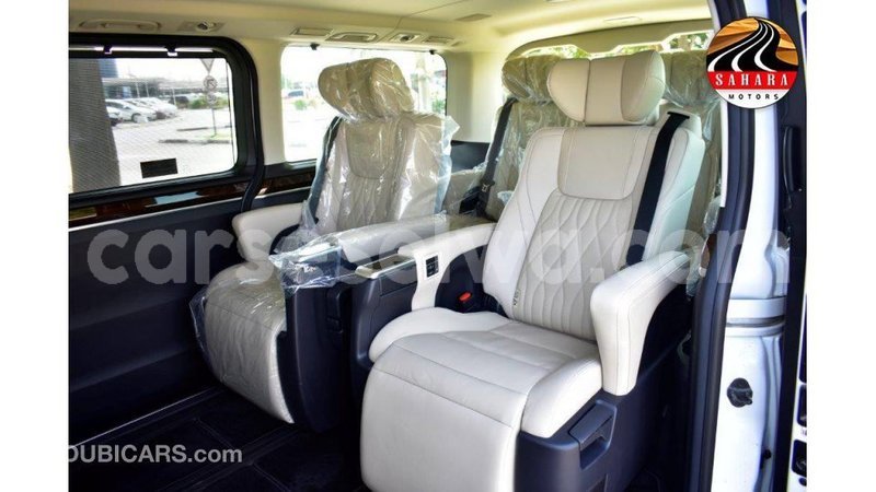 Big with watermark toyota granvia east mah%c3%a9 import dubai 5371