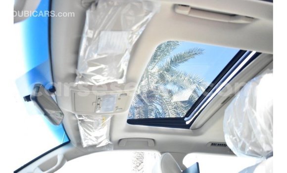 Buy Import Toyota Land Cruiser White Car in Import - Dubai in East Mahé Buy Import Toyota Land Cruiser White Car in Import - Dubai in East Mahé