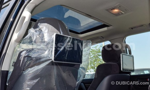 Acheter Import Voiture Toyota Land Cruiser Noir à Import - Dubai, East Mahé Acheter Import Voiture Toyota Land Cruiser Noir à Import - Dubai, East Mahé