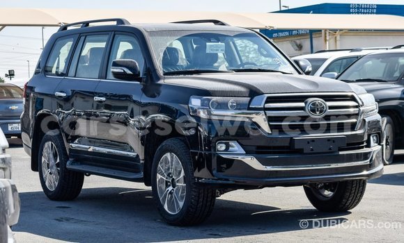 Buy Import Toyota Land Cruiser Black Car in Import - Dubai in East Mahé Buy Import Toyota Land Cruiser Black Car in Import - Dubai in East Mahé