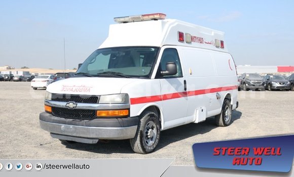 Acheter Import Voiture Chevrolet Express Blanc à Import - Dubai, East Mahé