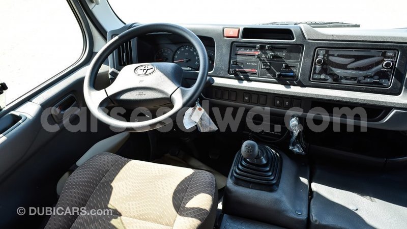 Big with watermark toyota coaster east mah%c3%a9 import dubai 5403