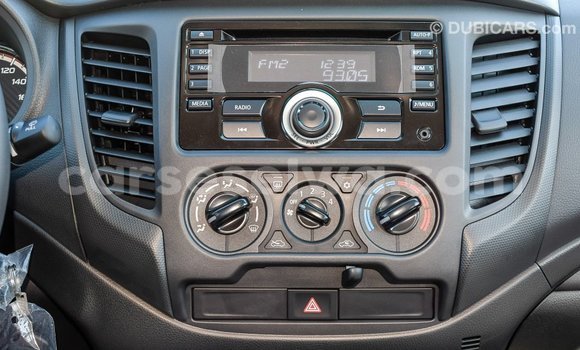 Acheter Import Voiture Mitsubishi L200 Blanc à Import - Dubai, East Mahé Acheter Import Voiture Mitsubishi L200 Blanc à Import - Dubai, East Mahé