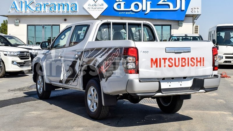 Big with watermark mitsubishi l200 east mah%c3%a9 import dubai 5406
