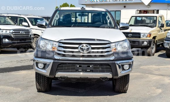 Acheter Import Voiture Toyota Hilux Autre à Import - Dubai, East Mahé Acheter Import Voiture Toyota Hilux Autre à Import - Dubai, East Mahé