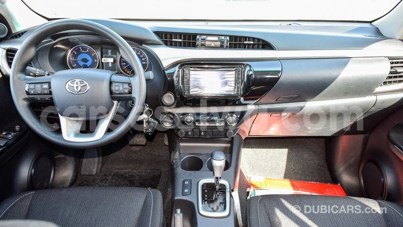 Big with watermark toyota hilux east mah%c3%a9 import dubai 5407